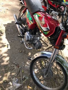 Honda 70t saaf conditionha urgent sale need money please only call