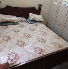 bed for sale without mattress sale Krna Hy bed ka frame Thora broken