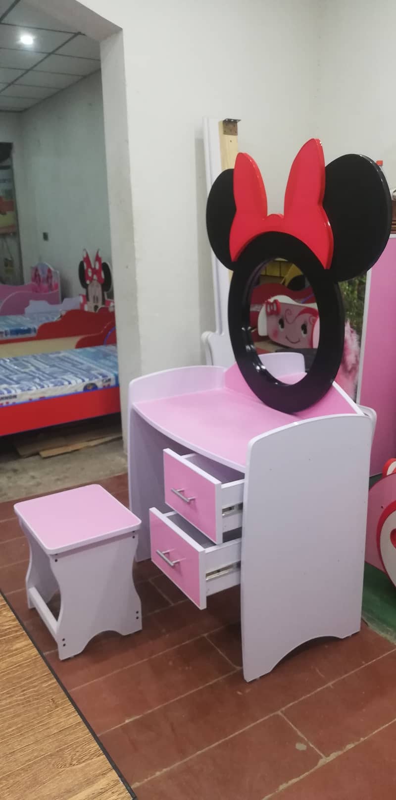 New Minnie Style Dressing Table for girls ,  DressingTable For Girls 2