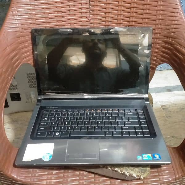 Dell Silver Core i3 Display 15.6 inch 4GB Ram With Warranty 5