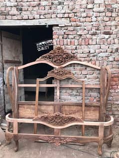 A beautiful and unique design of chinioti wooden bed set