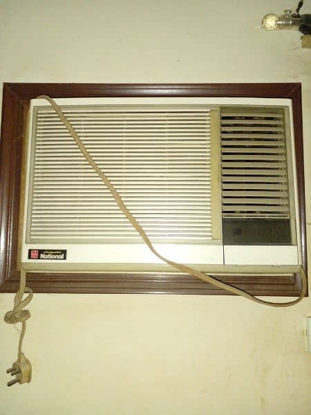 National window ac for sale 1.5 ton 0