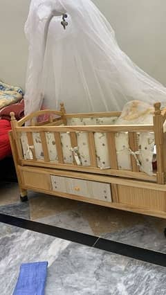 kids bed in best condition