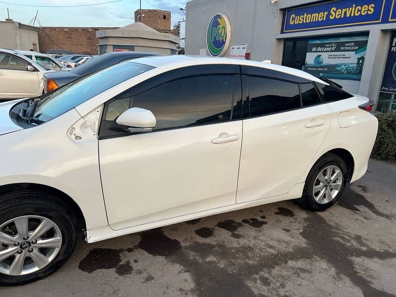 Toyota Prius 2016 17