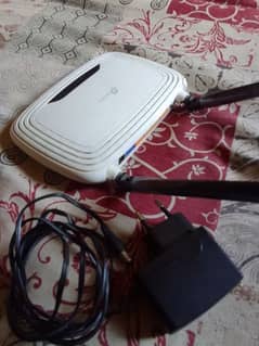 TP link router 100% with adopter