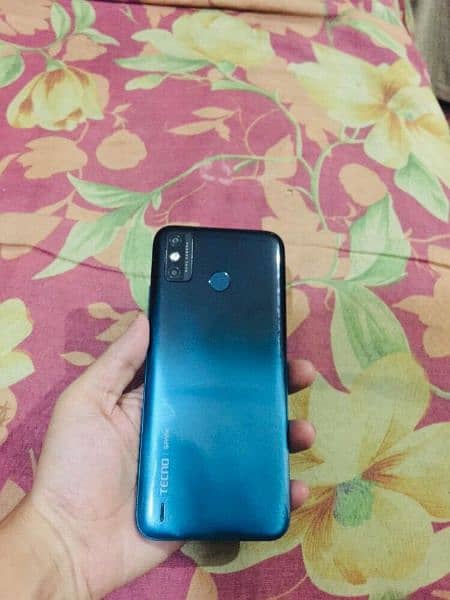 Tecno Spark 6Go 1