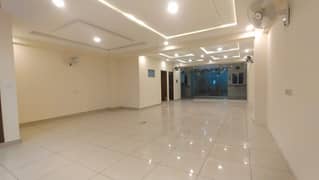 G/11 markaz new plaza vip location 1st floor 1720sq open hall available for rent real piks