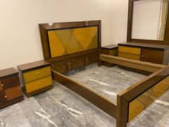wooden bed / bedset / poshish bed / bed for sale / complete bed set