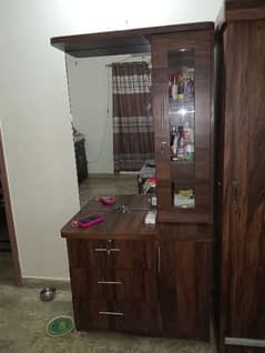 Bedroom set for sell 70000