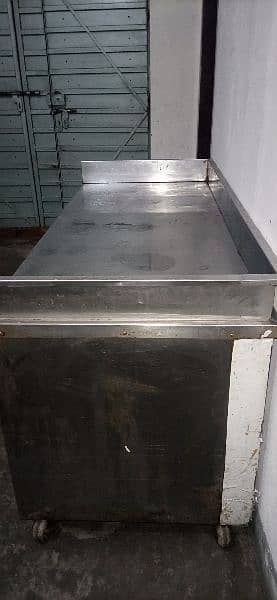 2 counter 1 tandoor like new 7