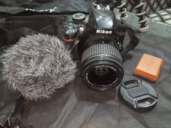 Nikon D3300 DSLR + Ring light + 2 Tripods + Mic