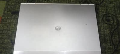 laptop 4 gb ram or i5 core hai