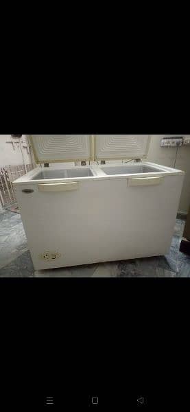 Waves Deep Freezer Ok Condition 4