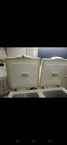 Waves Deep Freezer Ok Condition 5