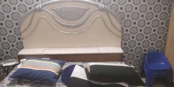 DOUBLE BED QUEEN SIZE NORMAL CONDITION FOR SALE