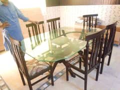 Dining Tabel with 6 chairs