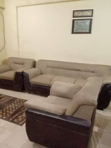 5 seater sofa for sale (Urgent Sale) 2