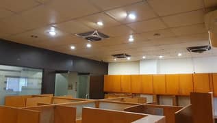 950 Sq Ft Fully Furnished Office On Main Boulevard Gulberg Lahore For Rent Original Pics