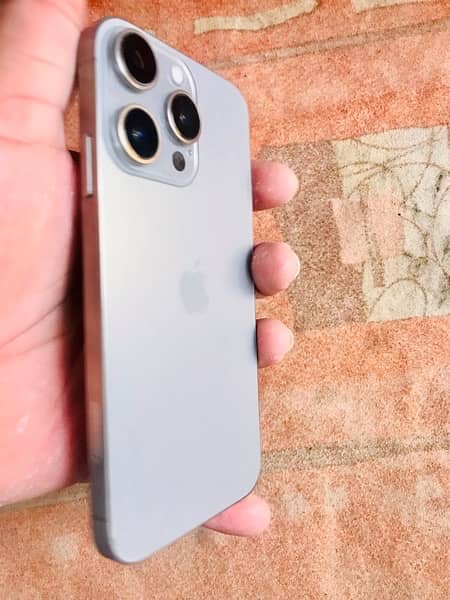 iphone xr converted to iphone 15pro with cable 2