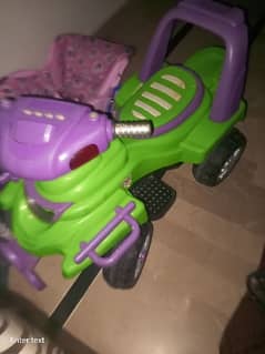 kids Jeep 100% working condition
