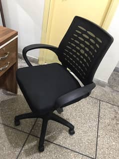 Newly purchased REVOLVING Chair with 100/100 quality
