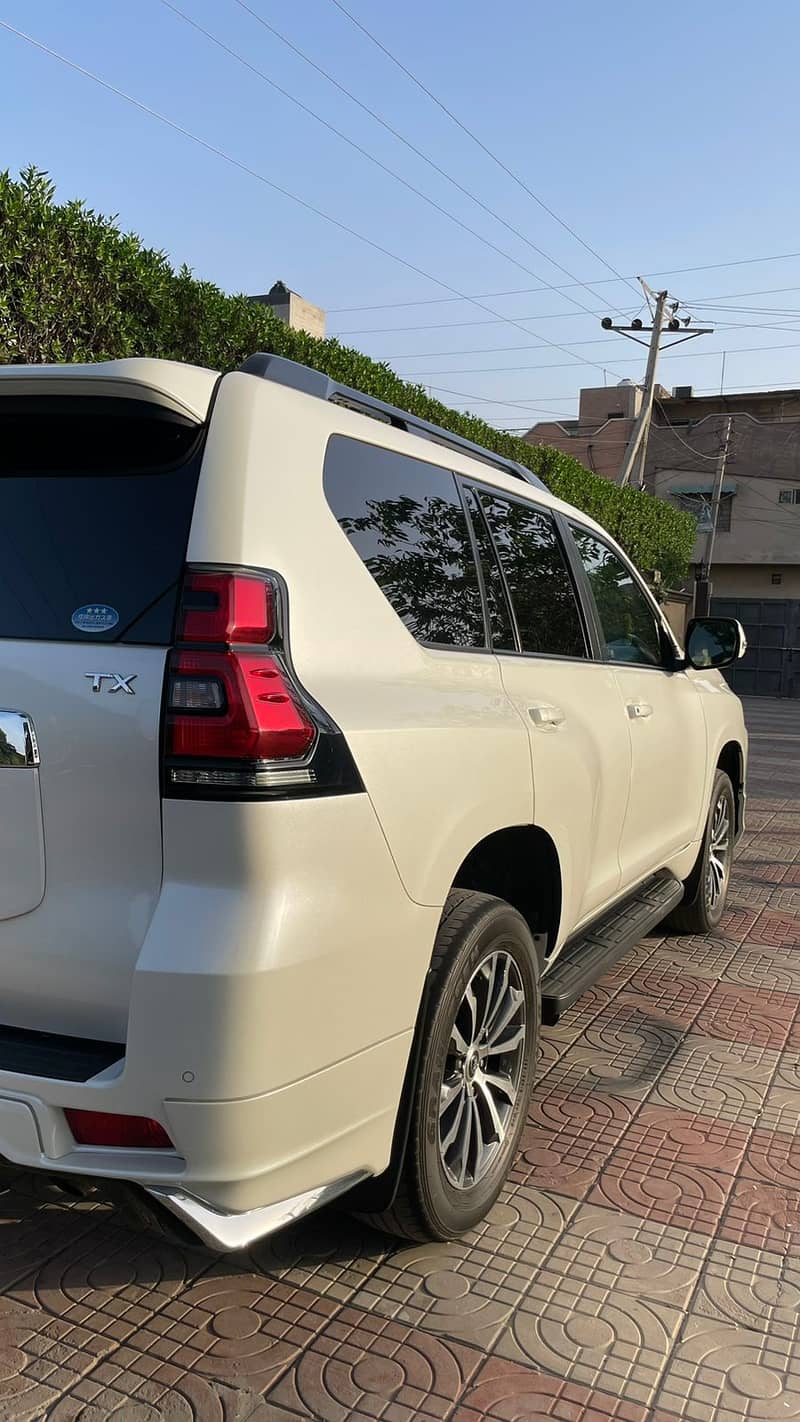 Toyota Prado TXL 2.7 2018 4