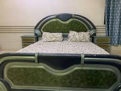 deco paint wooden King size bed