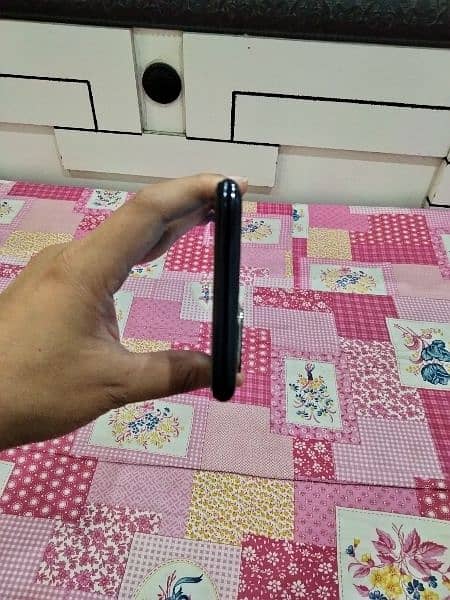 oppo f19 good condition 5