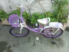 Girls cycle size 20 inch 03044730527