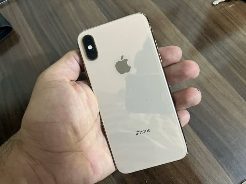 iphone xs PTA 64GB golden color (most demanding) 0