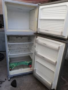 Dawlance fridge urgent sale