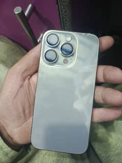 Iphone 15 pro natural titanium