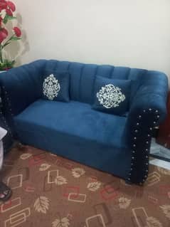 7 seater in navy colour