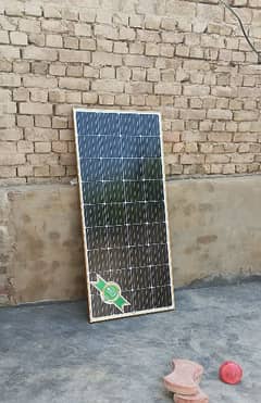 1 month used solar panel jenco