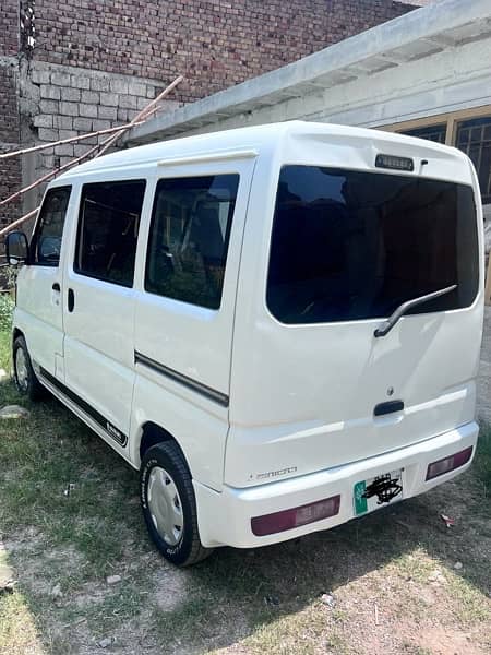 Mitsubishi Minicab Bravo 2013 model 3