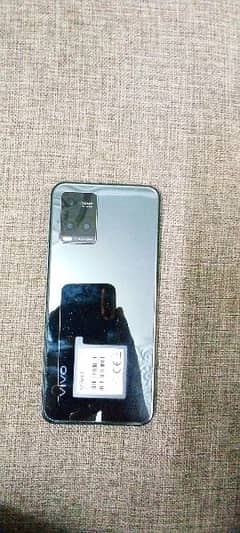 I am selling my vivo y33s in new condition