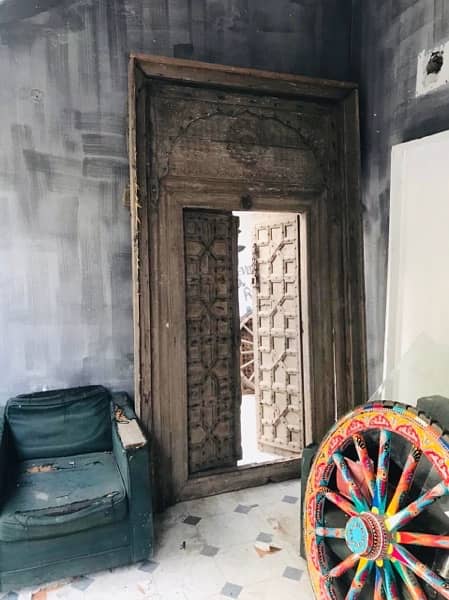 antique door 0