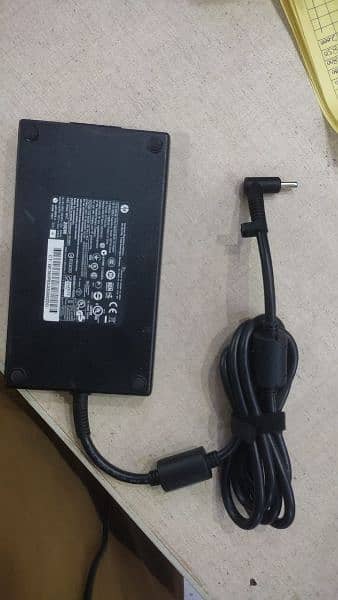 Hp blue pin 200w charger 0