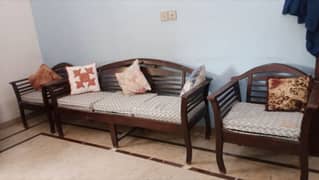 5 Seater wooden sofa set urgent sale