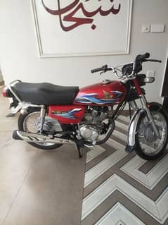 Honda CG 125 red colour only 2200 KM driven 2024 model - Brand New