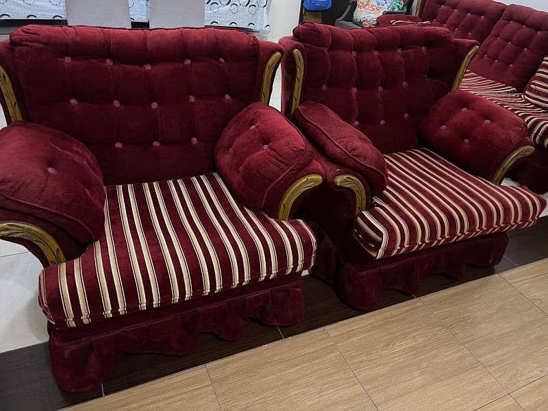 Beautiful 7 seater sofa 2