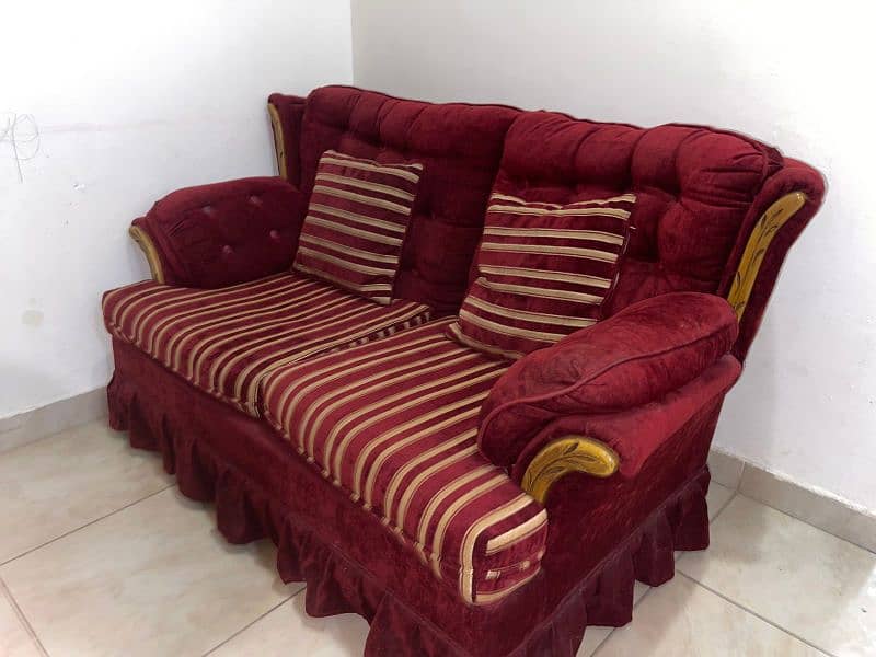 Beautiful 7 seater sofa 7