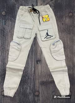 8 pockets cargo trousers