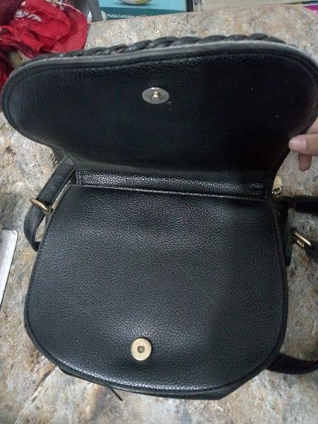 Bag for girls and A black color beautiful Bag 6