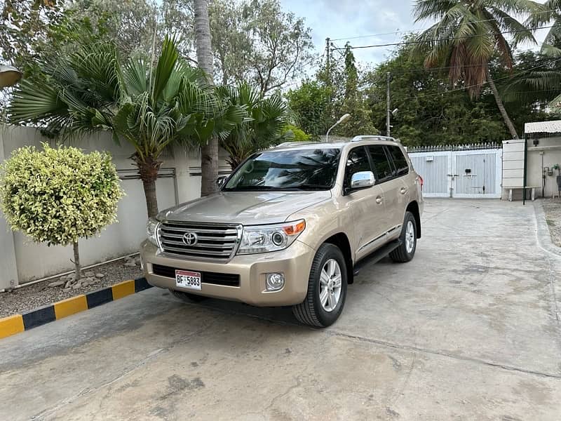 Toyota Land Cruiser 2014 V8 AXG Brand New Untouched One of Kind 4