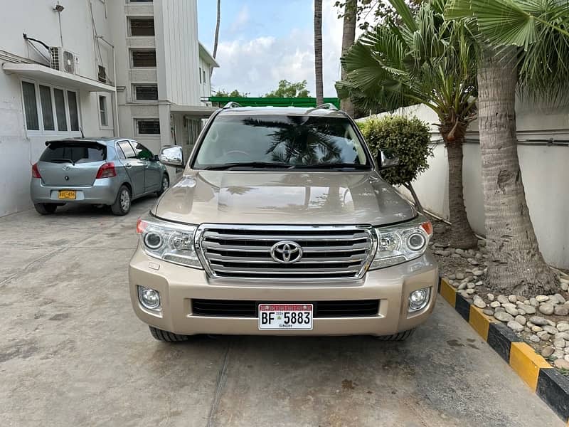 Toyota Land Cruiser 2014 V8 AXG Brand New Untouched One of Kind 8