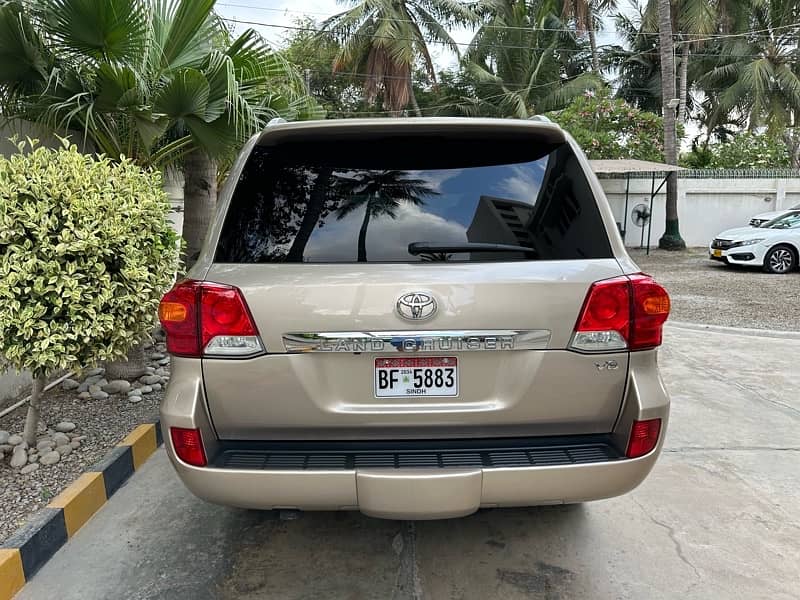 Toyota Land Cruiser 2014 V8 AXG Brand New Untouched One of Kind 9