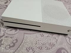 Original Xbox one s 500 GB available with two controllers