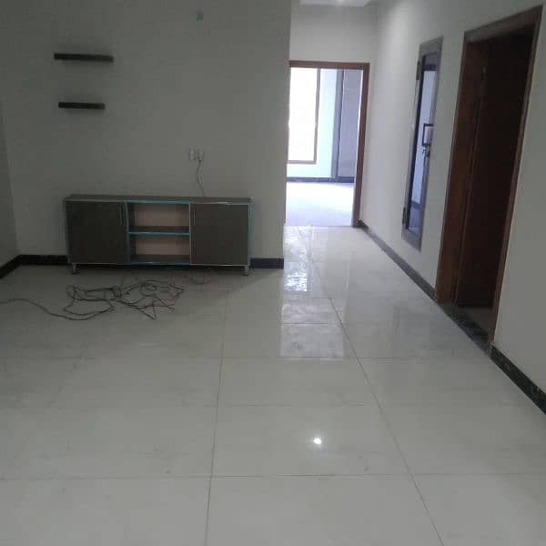 INDEPENDENT FLAT AVAILABLE FOR RENT AT CLUB ROAD SARGODHA 7