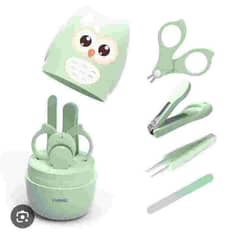 Baby Nail Care Kit, baby nail care set with cute case. .